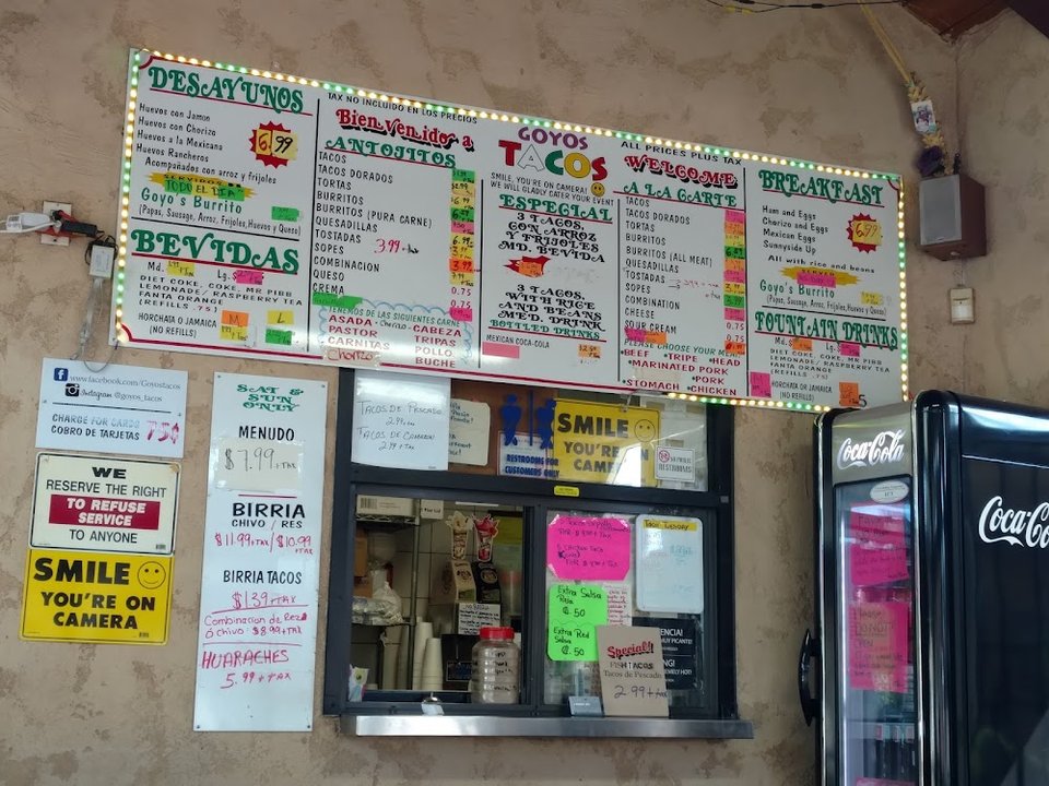 Weekend menu page with traditional Mexican plates.